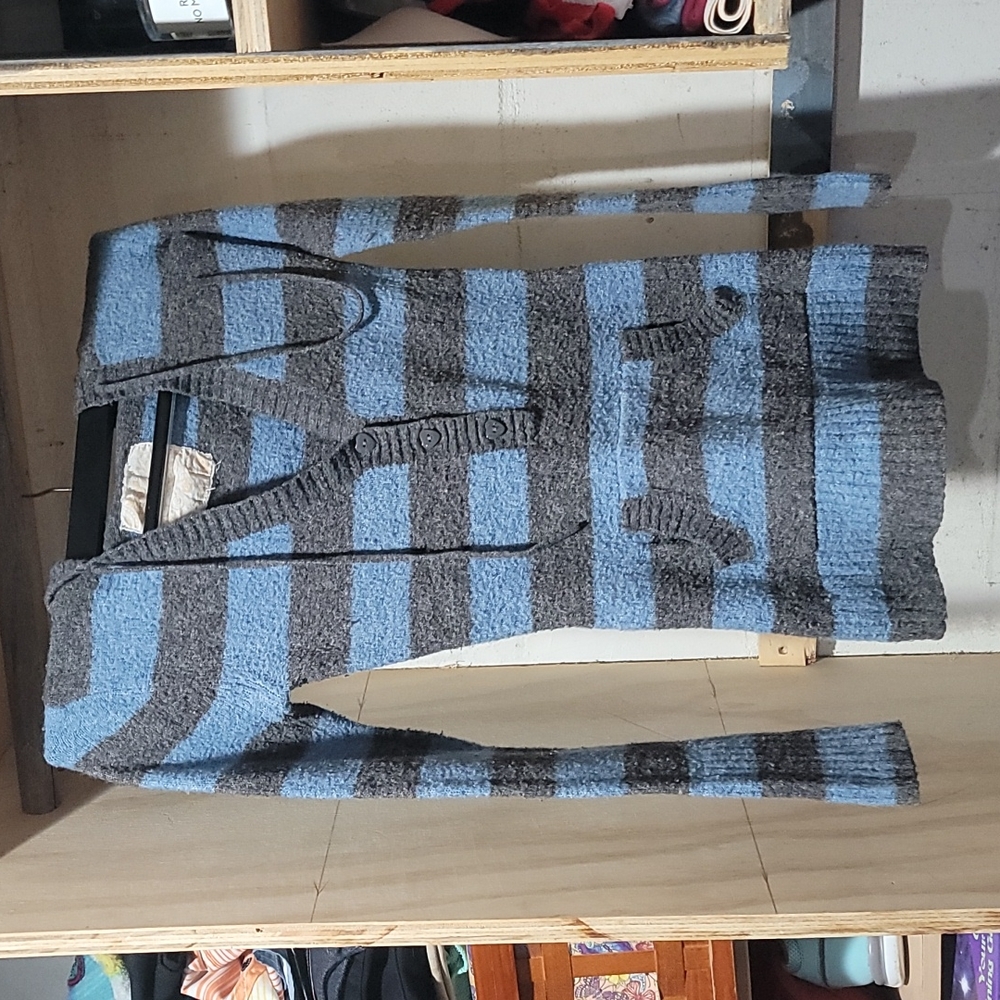 Women's hoodie